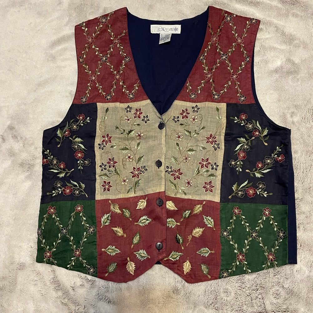 Chrysantheme women’s lightweight vest in blue with floral designs size Medium